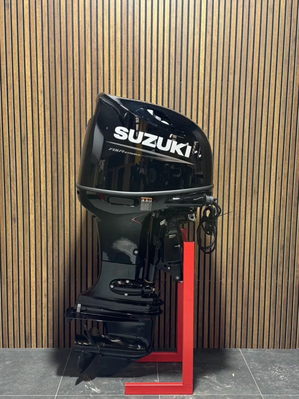 suzuki-115-pk-efi-63339-960x1280-2.webp Suzuki 115 HP EFI outboard engine. - Image 1