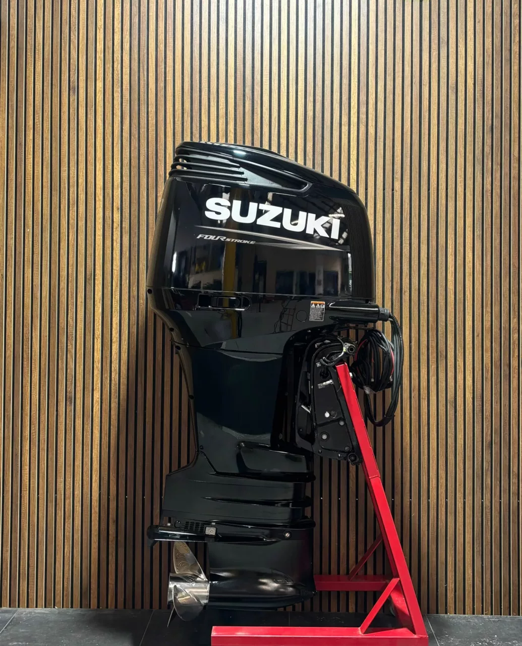 suzuki-df250-apxx-67325-1035x1280-2.webp 2023 Suzuki DF250 APXX outboard engine. - Image 1