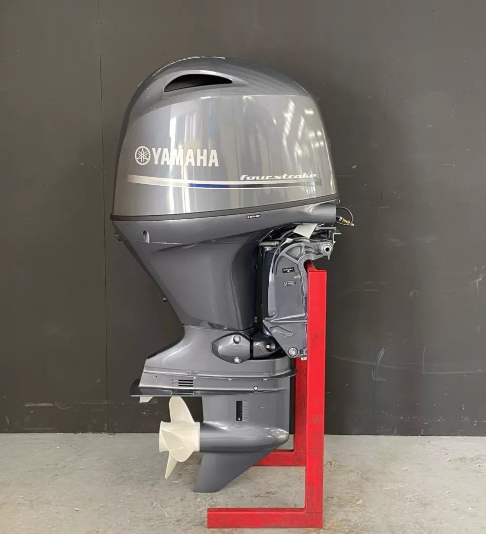 yamaha-115-pk-efi-56852-960x1280-2nnnnn.jpg Yamaha 115 HP EFI outboard engine. - Image 1